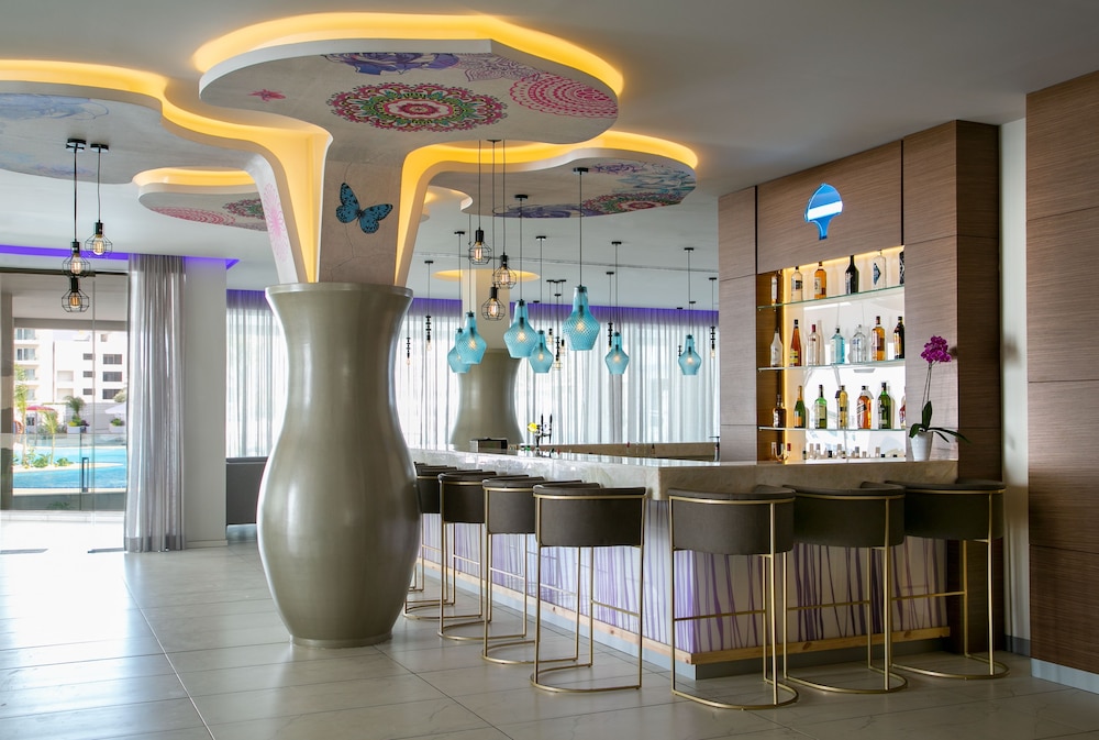 Vangelis Hotel Apartments 61/72