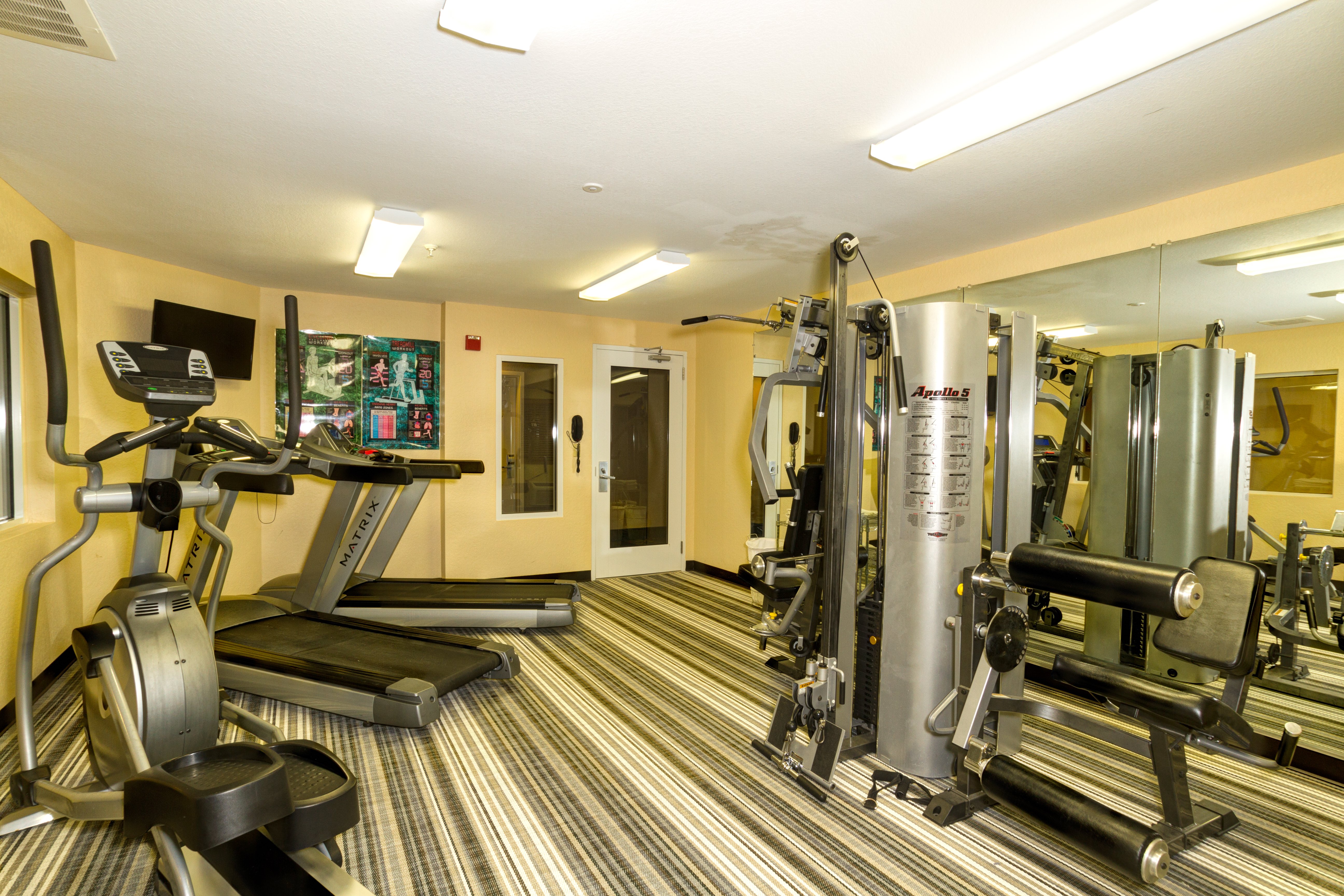 Candlewood Suites Ft Myers I 75 21/40