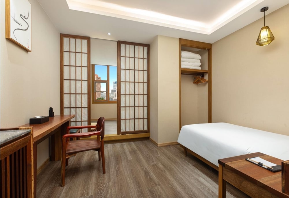 Days Hotel by Wyndham Chengdu Renmin South Road 14/26