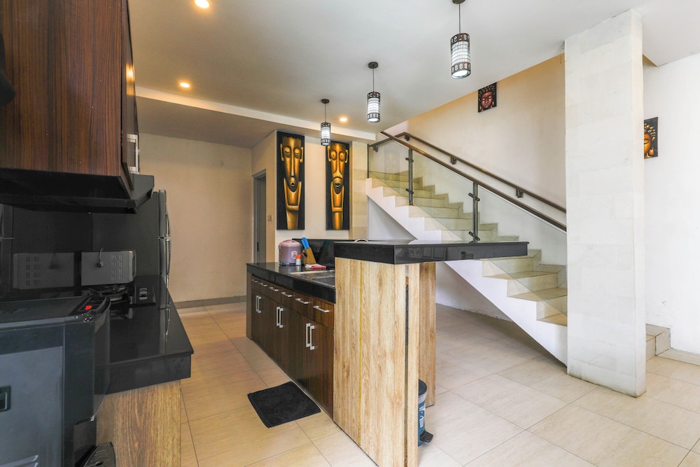 Puri Bagus Villa Legian Kuta 7/45