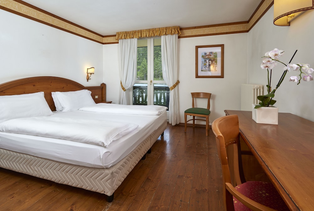 GRAND HOTEL MISURINA 40/87
