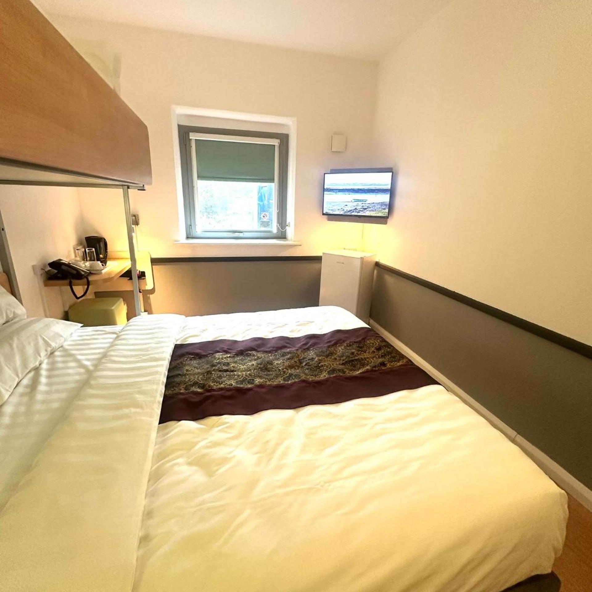 Cambridge Hotel Bradford Central 5/13