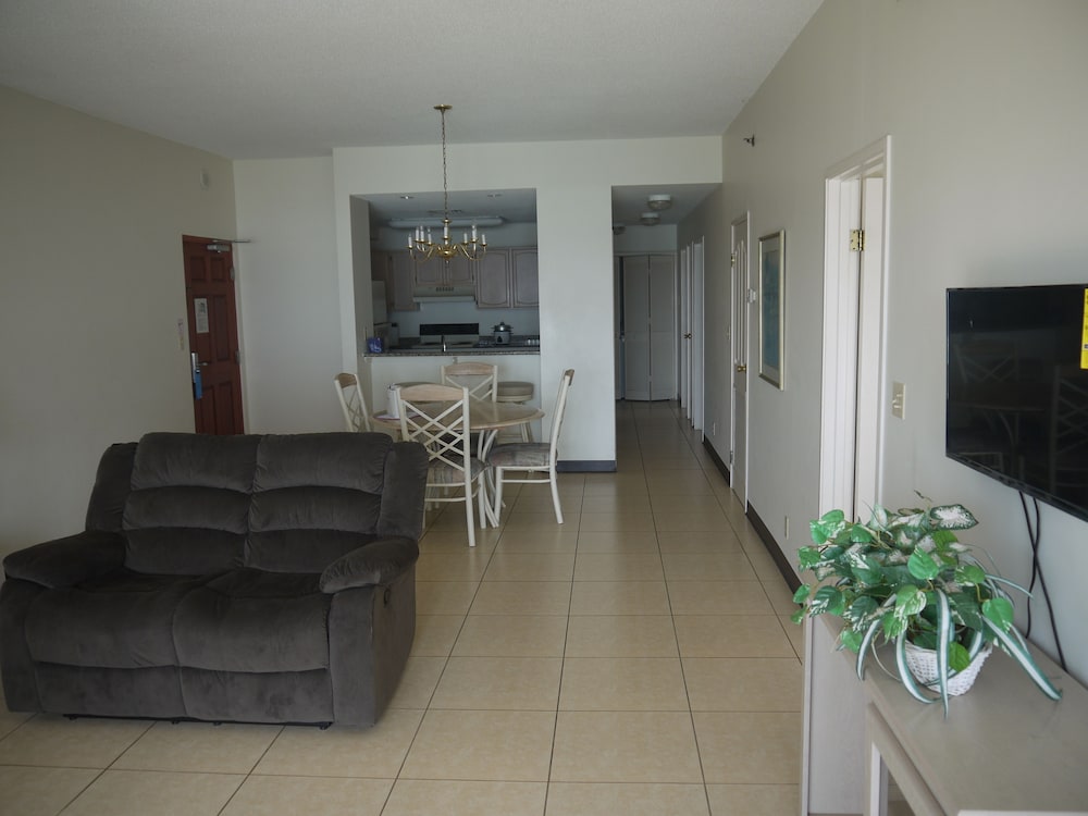 Aquarius Beach Tower 29/57
