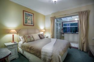 ROSEWOOD GUESTHOUSE 15/50