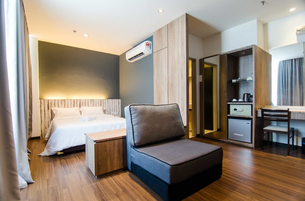 Mornington Hotel Soon Choon 20/36
