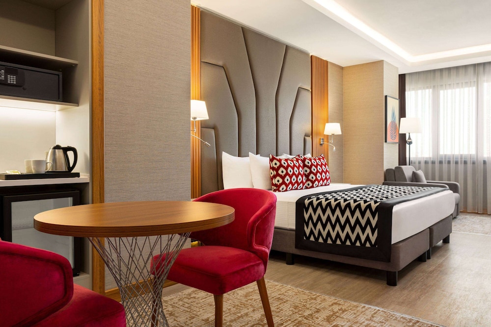 Ramada Encore by Wyndham Istanbul Sisli 34/55