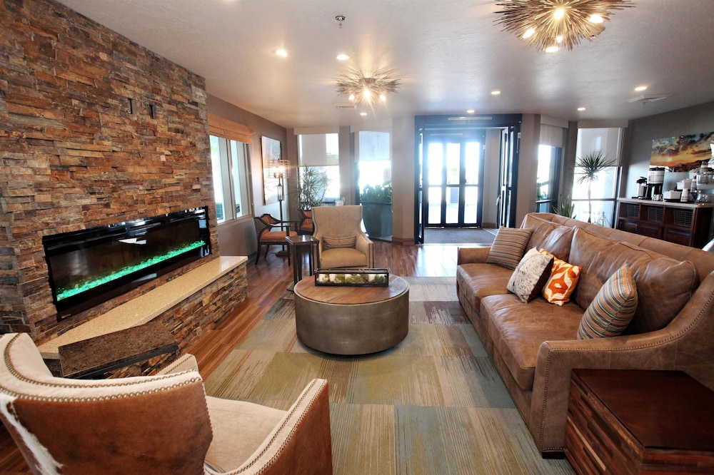 Best Western Plus Cottontree Inn 26/34