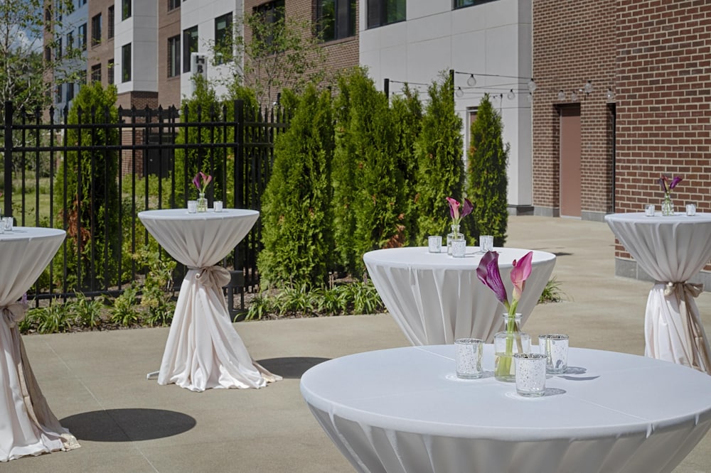 Hyatt House Columbus/OSU-Short North 35/50