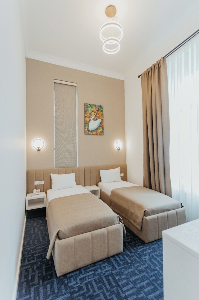 STANDARD, TWIN BEDS