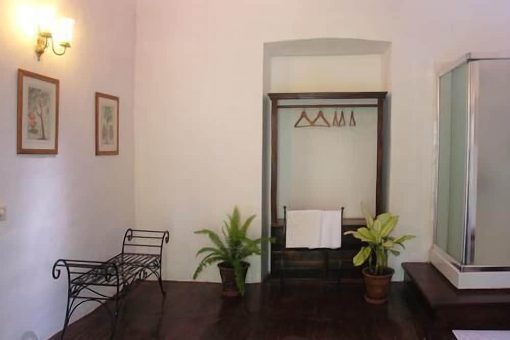 Siolim House 7/50