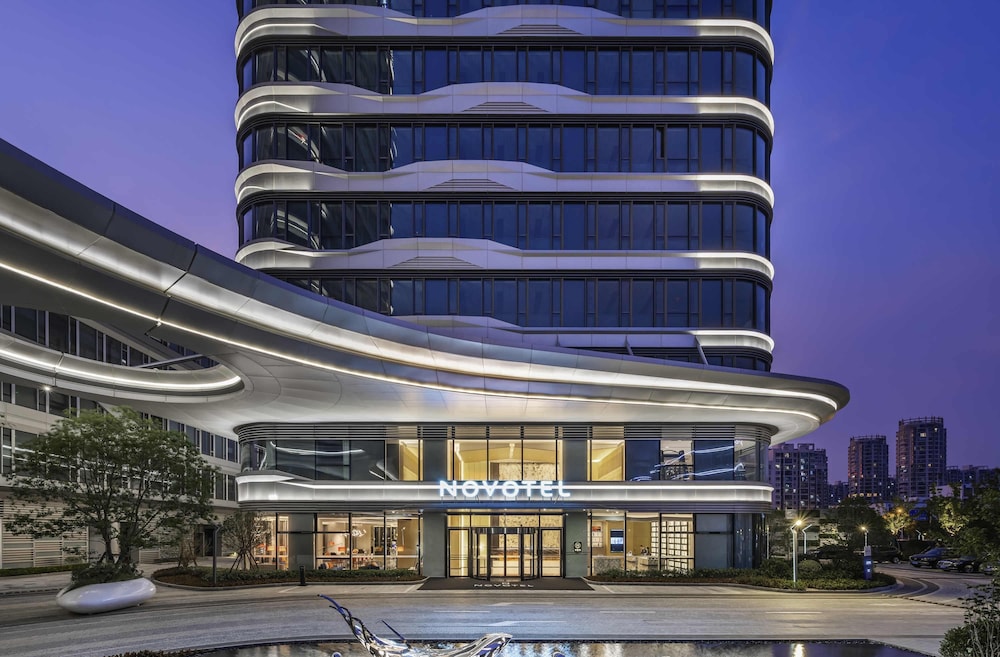 Novotel上海Caohejing酒店(Novotel Shanghai Caohejing) 图片1