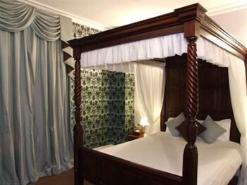 Ely House Hotel 26/40