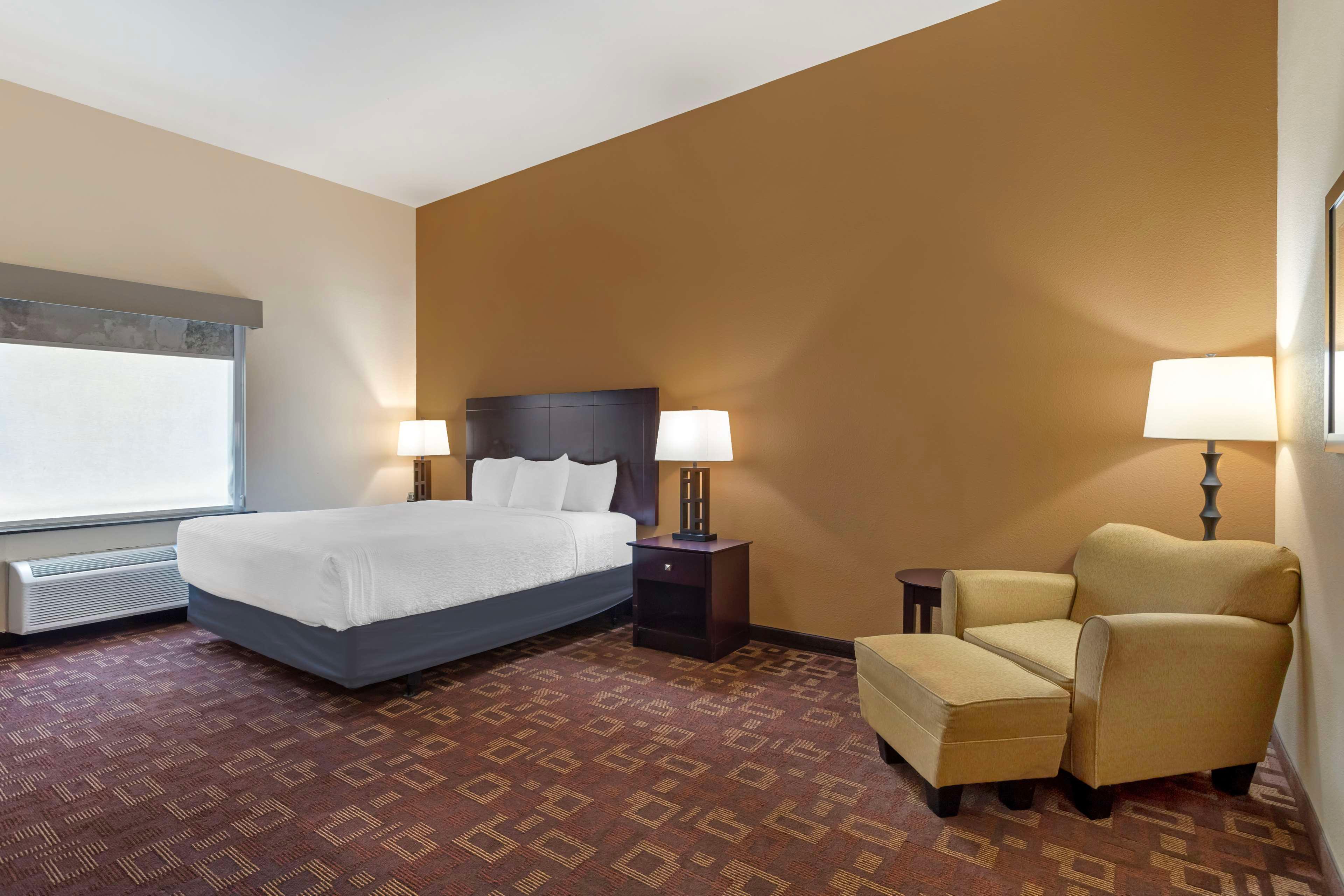 Room, Double Bed, Accessible
