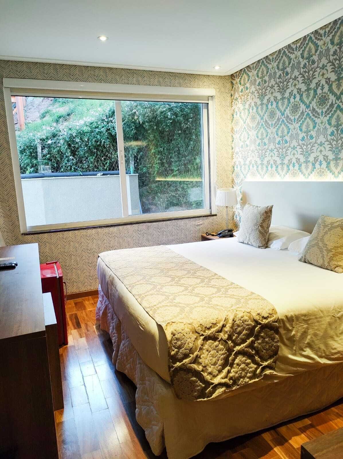 Standard, King Bed