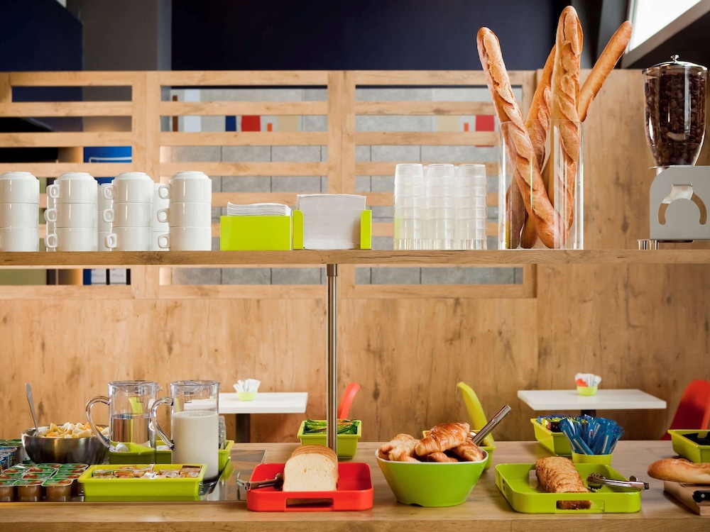 Ibis Budget Pontault Combault Rn4 Marne La Vallee 34/40