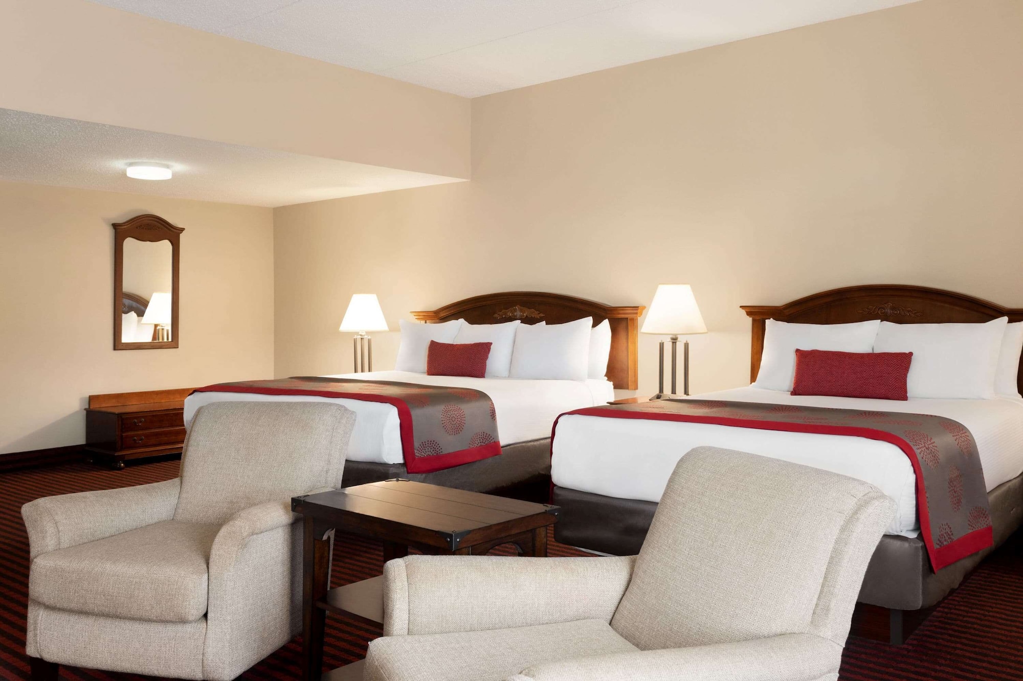 STUDIO, SUITE, MULTIPLE BEDS
