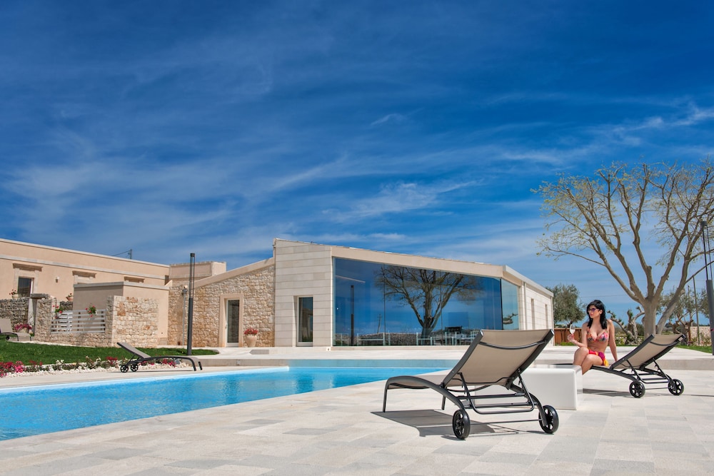 Stacci Rural Resort 57/67