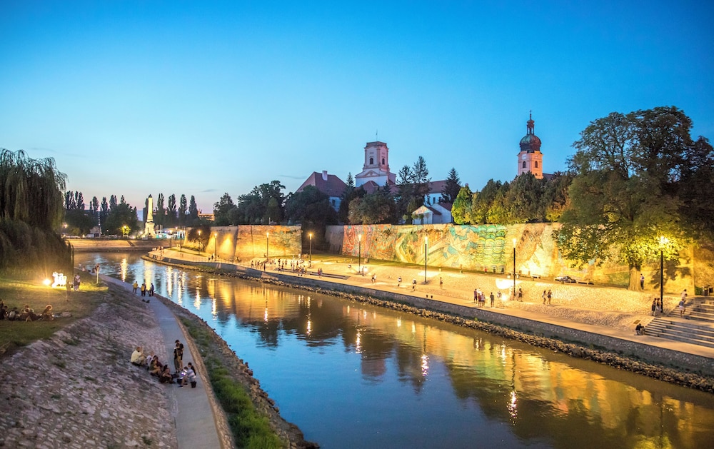 IBIS GYOR 43/48