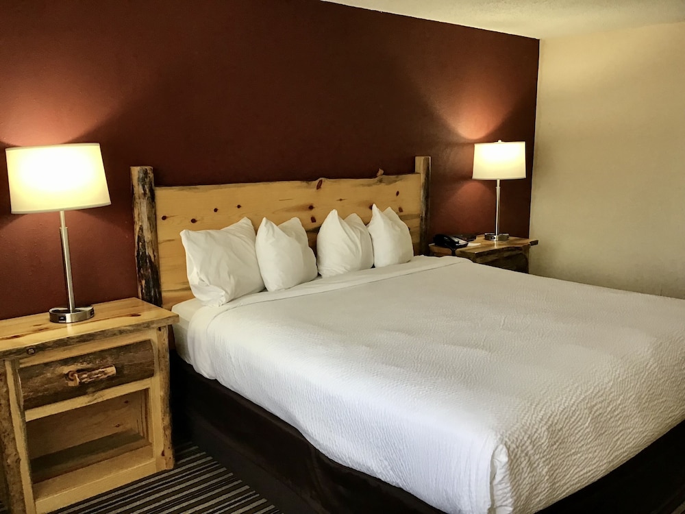 Studio6 Suites Butte, MT I-90 I-15 11/42