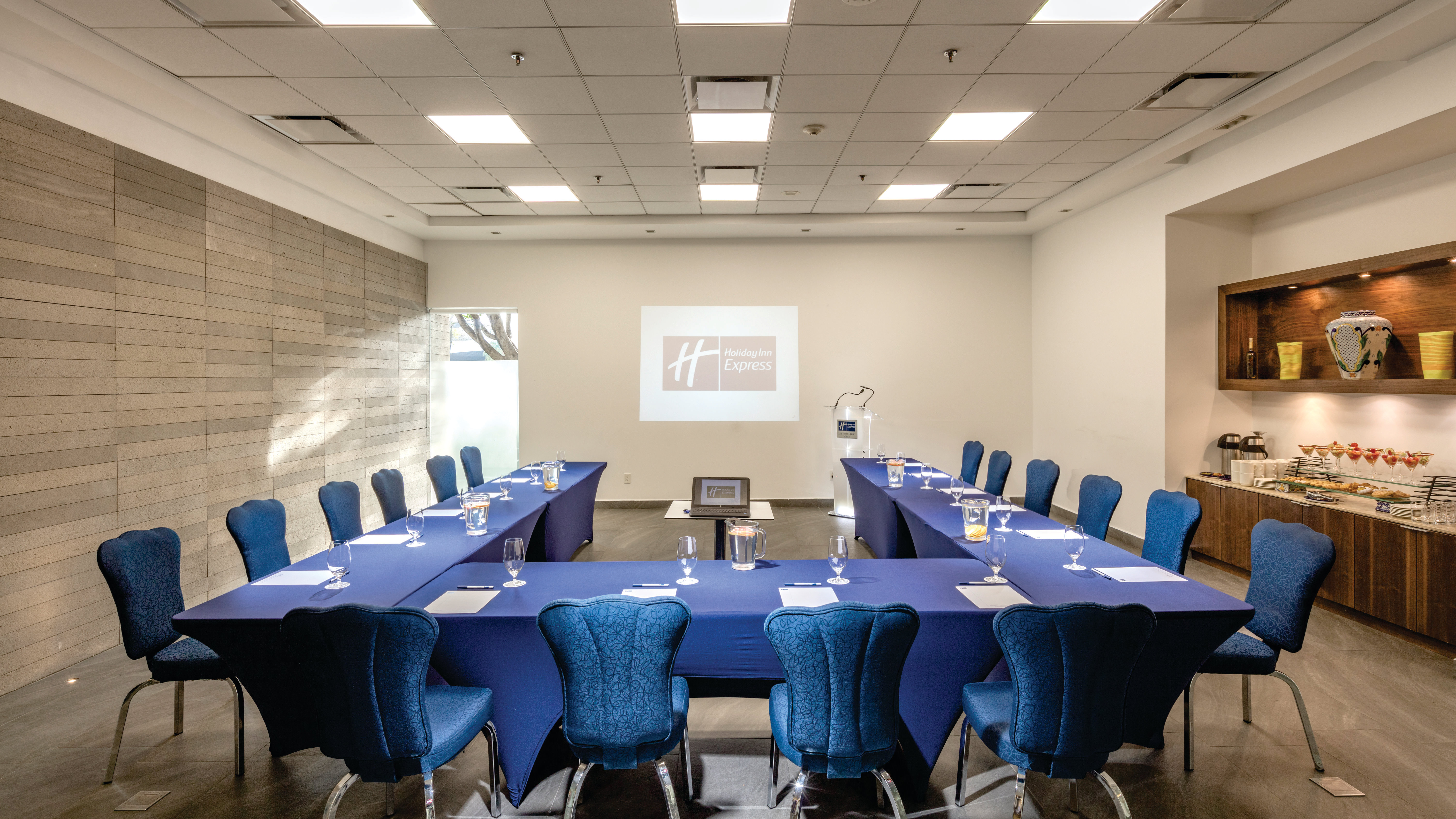 Holiday Inn Express Puebla 53/61