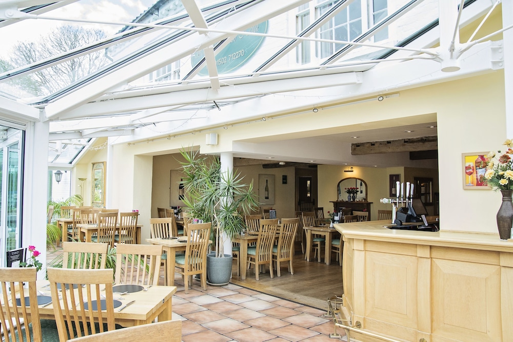 The Waveney House Hotel 10/58