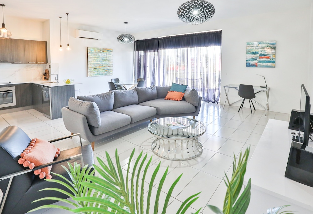 Indulge CBD Apartments 36/50