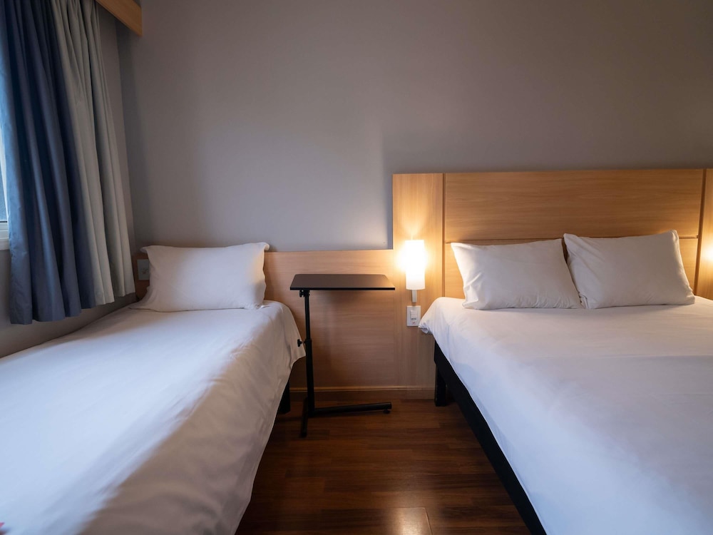 Ibis Sao Carlos 15/48