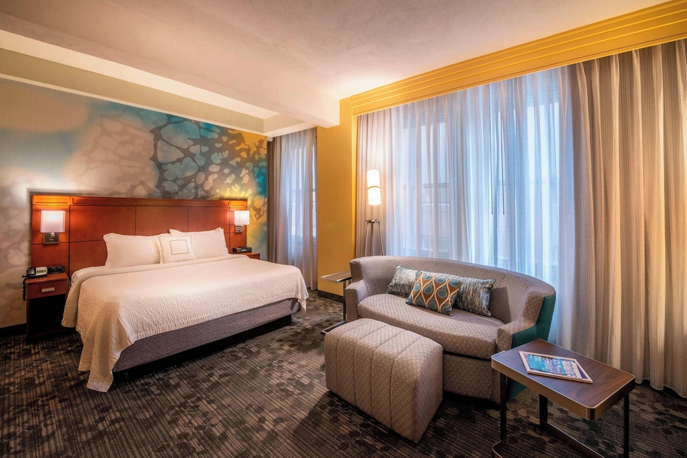 Room at Courtyard By Marriott Tulsa Downtown, TULSA - OK