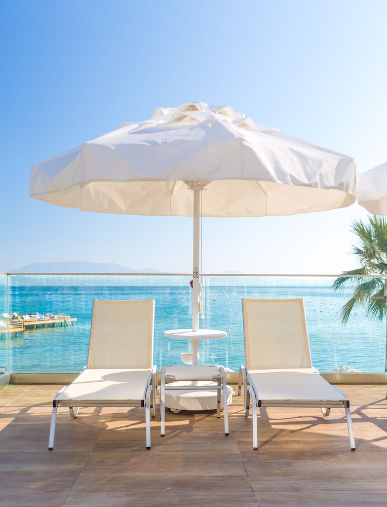 Boyalik Beach Hotel and Spa Thermal Resort 34/68
