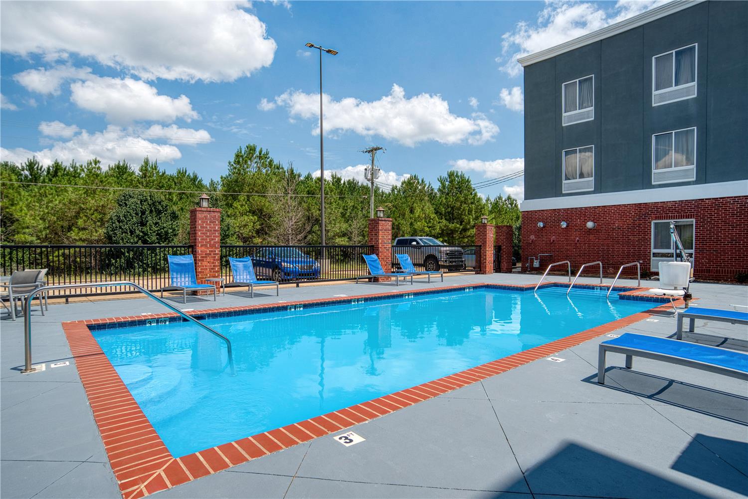 Best Western Plus Philadelphia-Choctaw Hotel and Suites 27/27