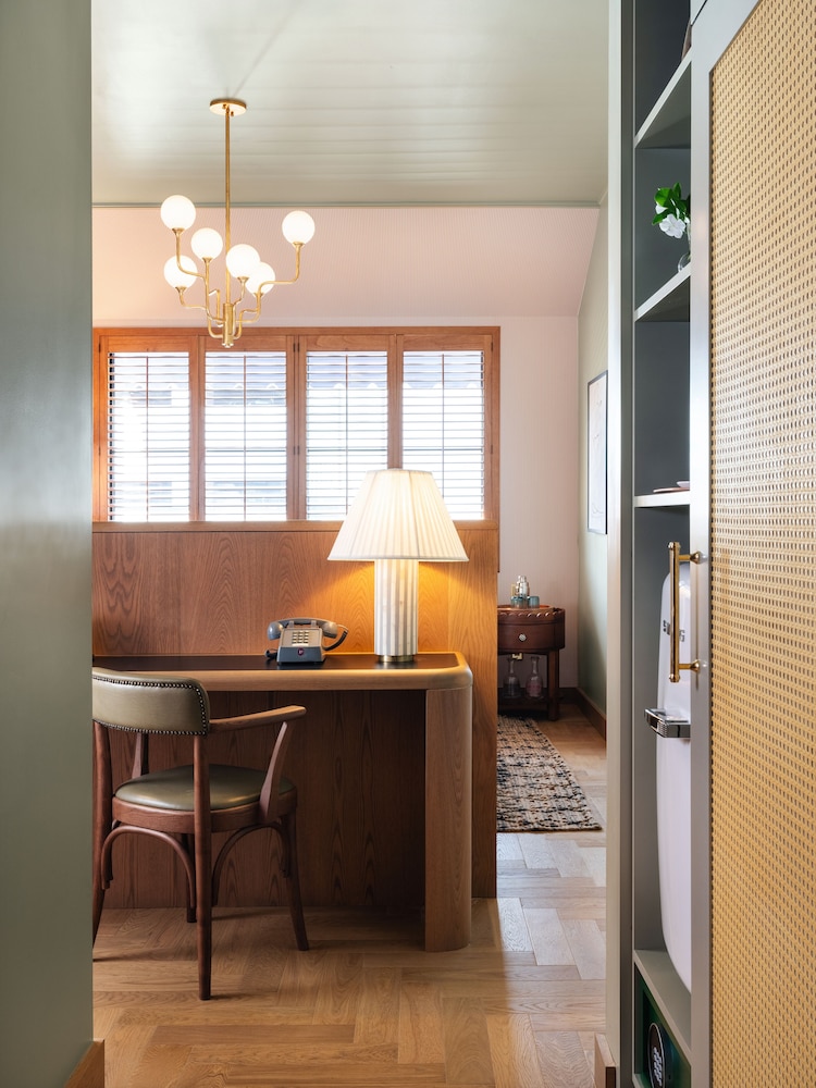 Palihouse Hyde Park Village 37/50