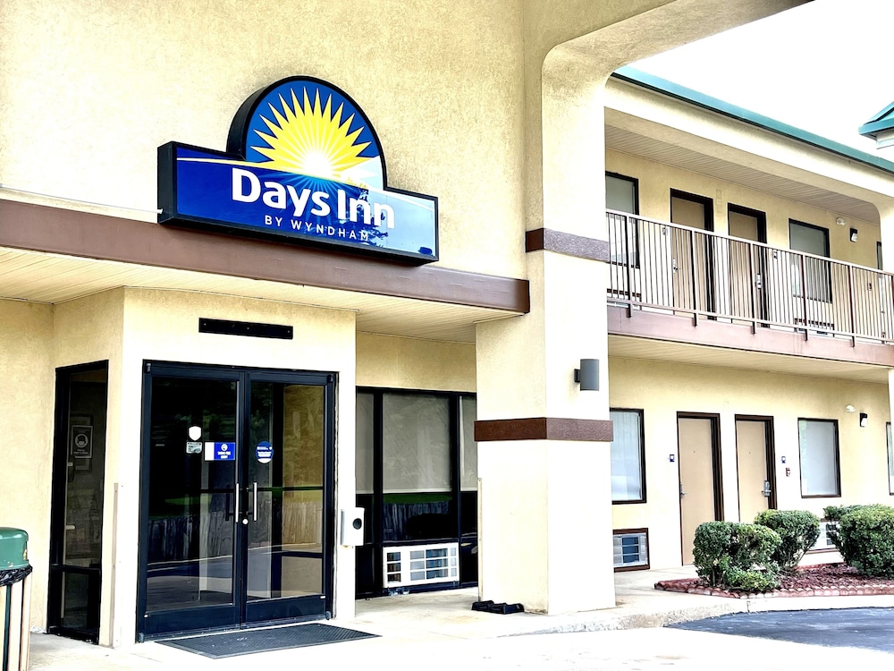Days Inn by Wyndham North Little Rock/ Maumelle 2/56