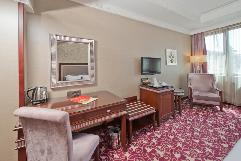 Emporium Hotel Istanbul 55/64