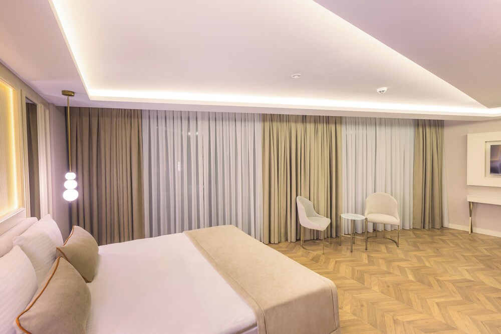Great Fortune Concept Hotel 19/30
