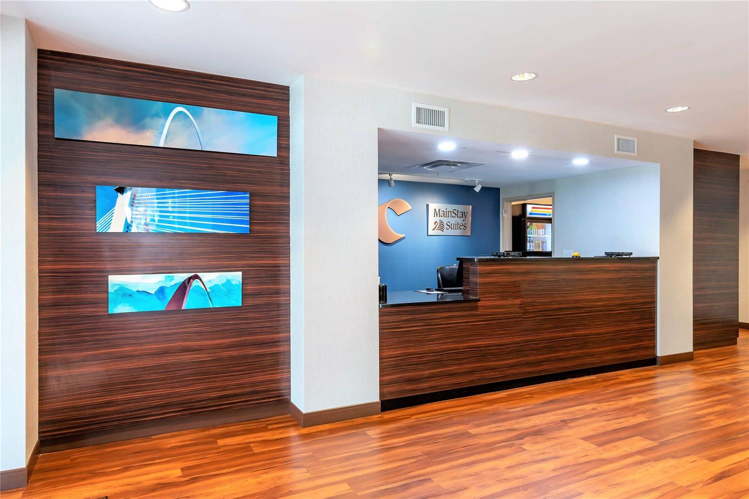 Mainstay Suites St Louis Airport 2/16