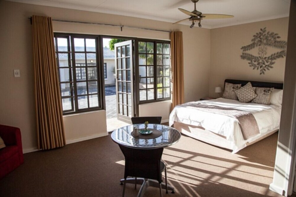 Palm Beach Guesthouse 44/71