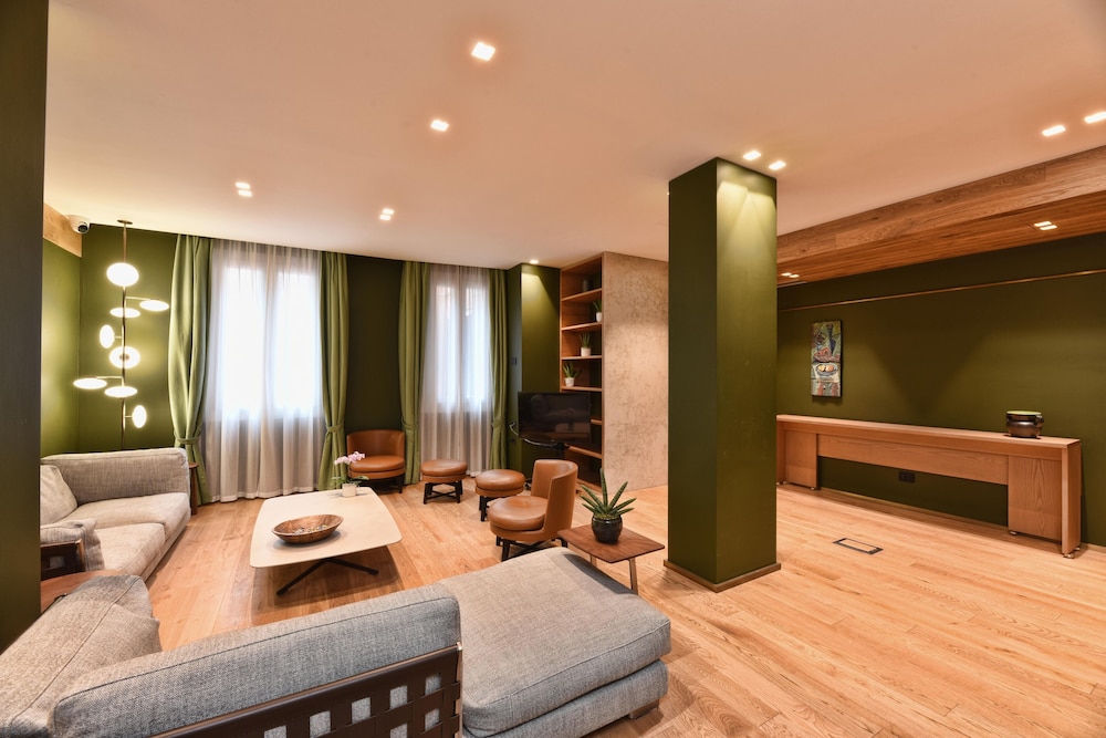 Hotel Maison Ducal 18/30