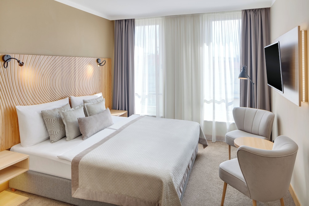 SUPERIOR, DOUBLE BED, BALCONY