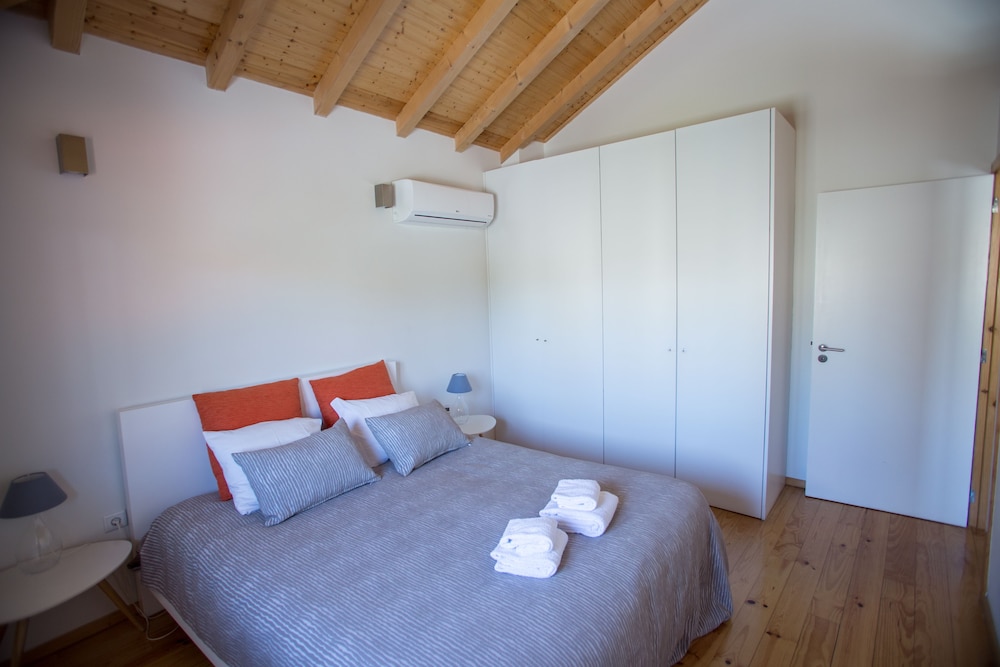 2 BEDROOMS, APARTMENT, CITY VIEW, BALCONY