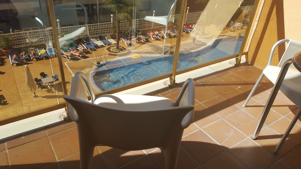 Bon Repos Hotel 15/25