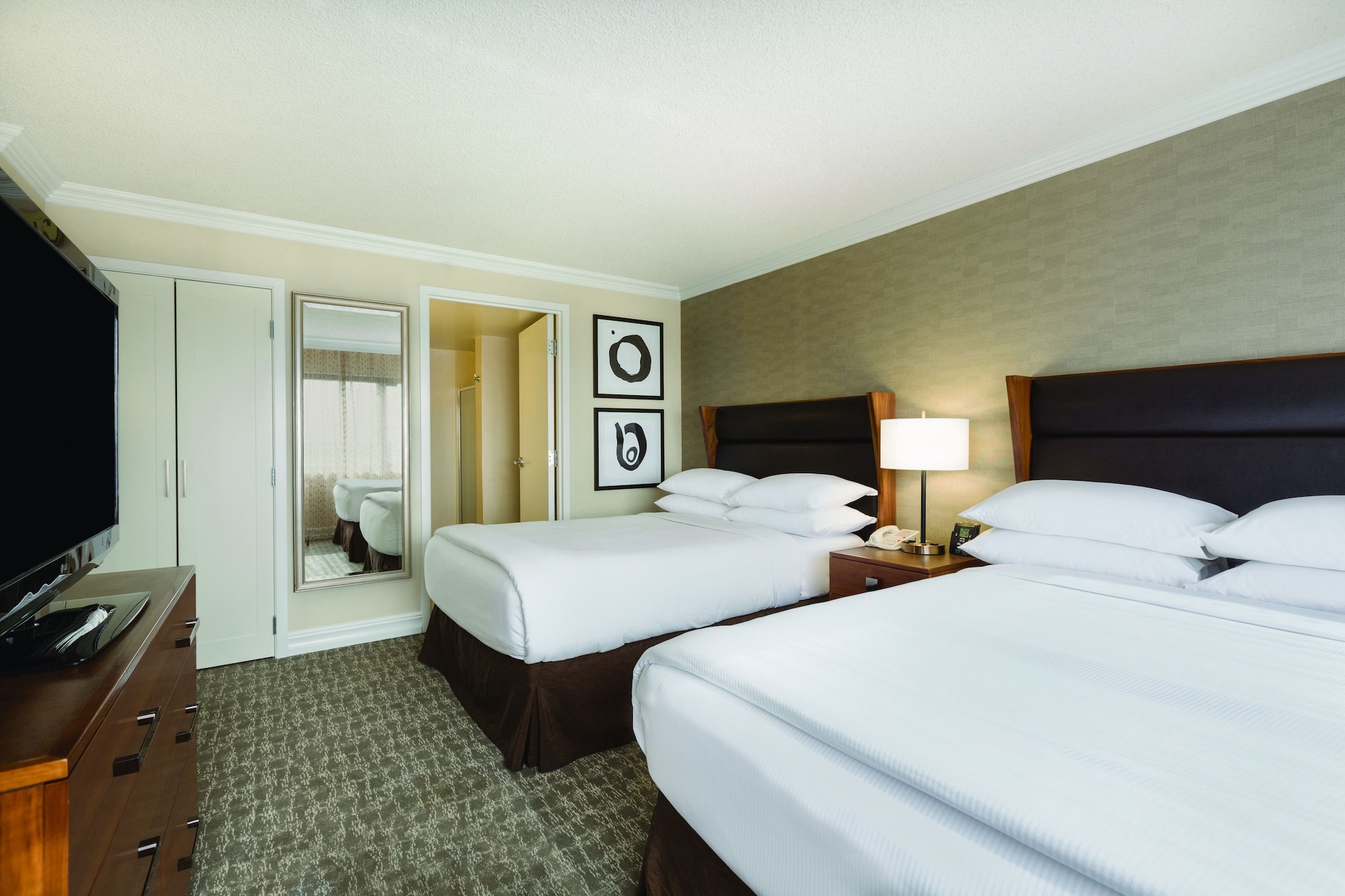 Suite, 2 Double Beds, Theme Park View, Balcony، Embassy Suites by Hilton Anaheim Orange 3/10