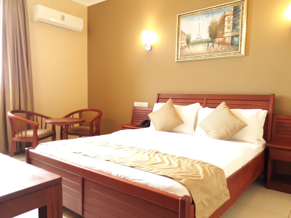 DELUXE, QUEEN BED, EXECUTIVE LEVEL