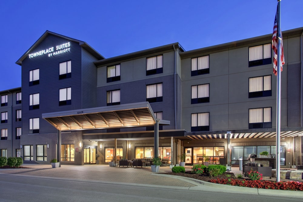 TownePlace Suites Detroit Belleville 2/50
