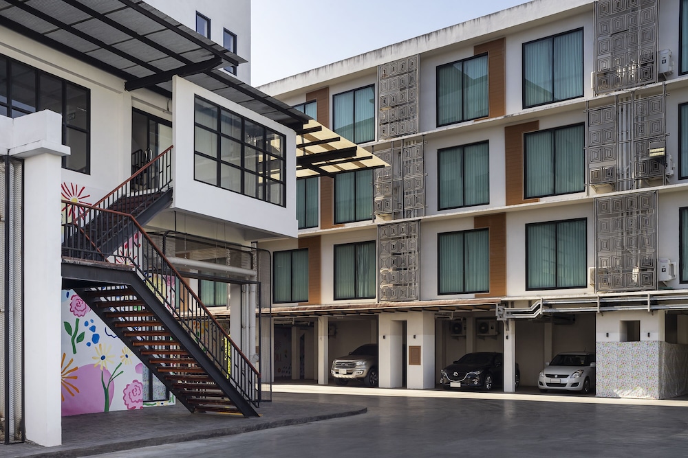 Darley Hotel Chiangmai 44/50