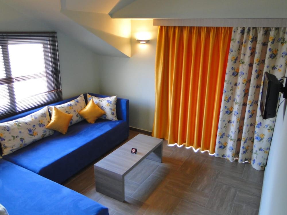 Olympos Hotel 30/62