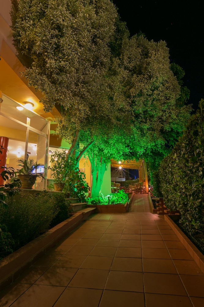 Hotel Elotia 15/30
