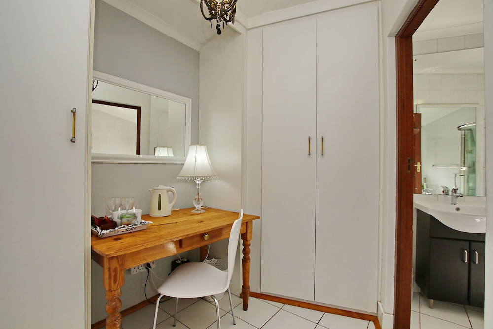 Arum Place Guest House 45/50