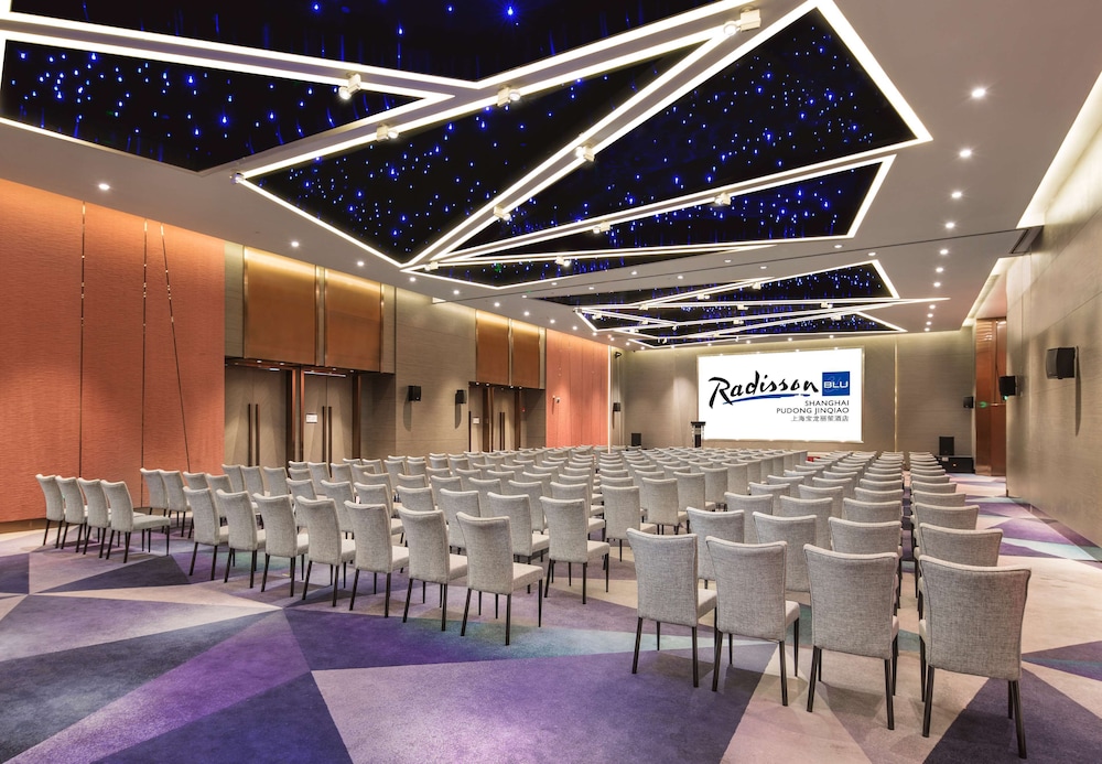 Radisson Blu Shanghai Pudong Jinqiao 61/67