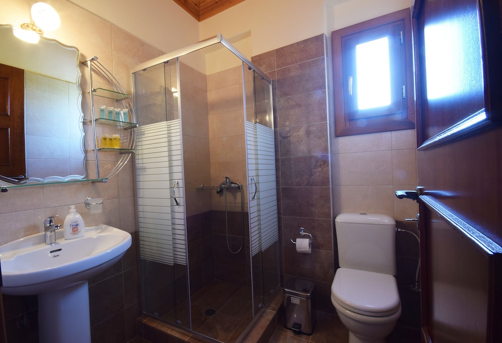 Driopes Villas 38/48