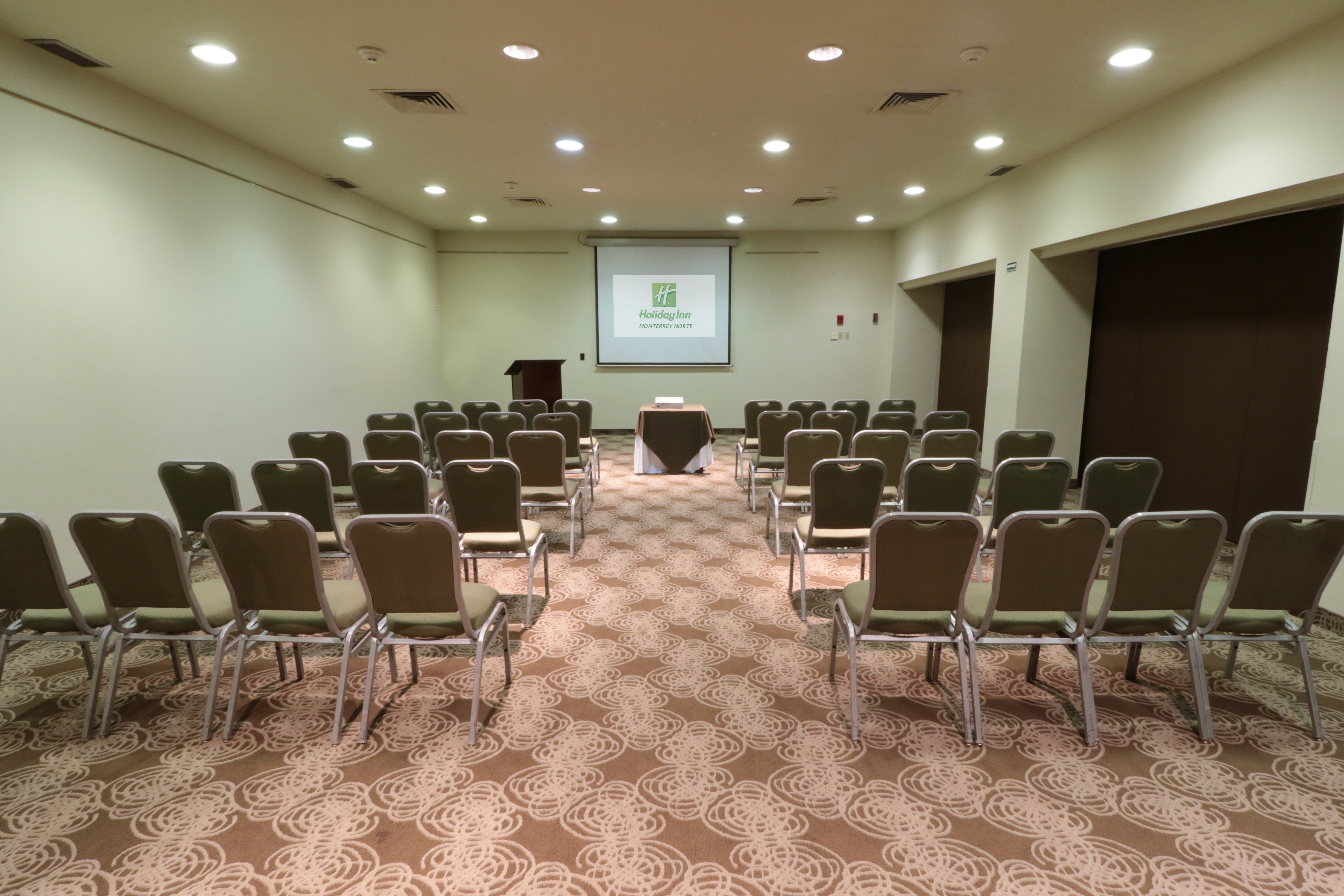 Holiday Inn Monterrey-Norte 33/48